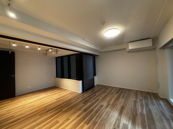 グランパセオ西麻布の物件内観写真